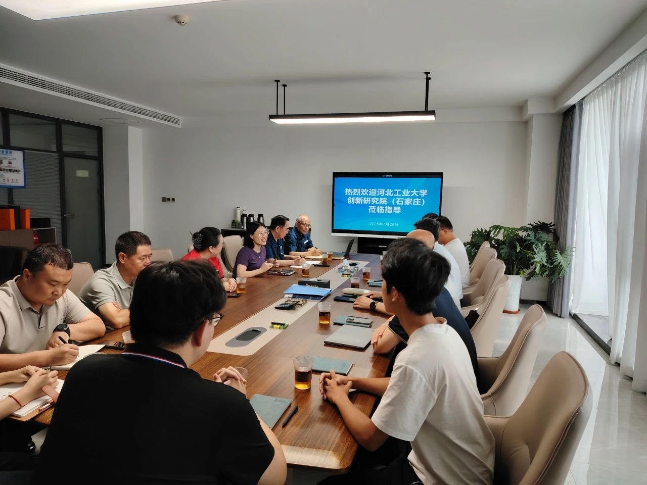 �ӱ���ҵ��ѧ�����ŶӸ�ǿ���ҵ����