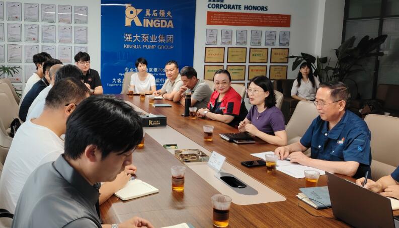 �ӱ���ҵ��ѧ�����ŶӸ�ǿ���ҵ����